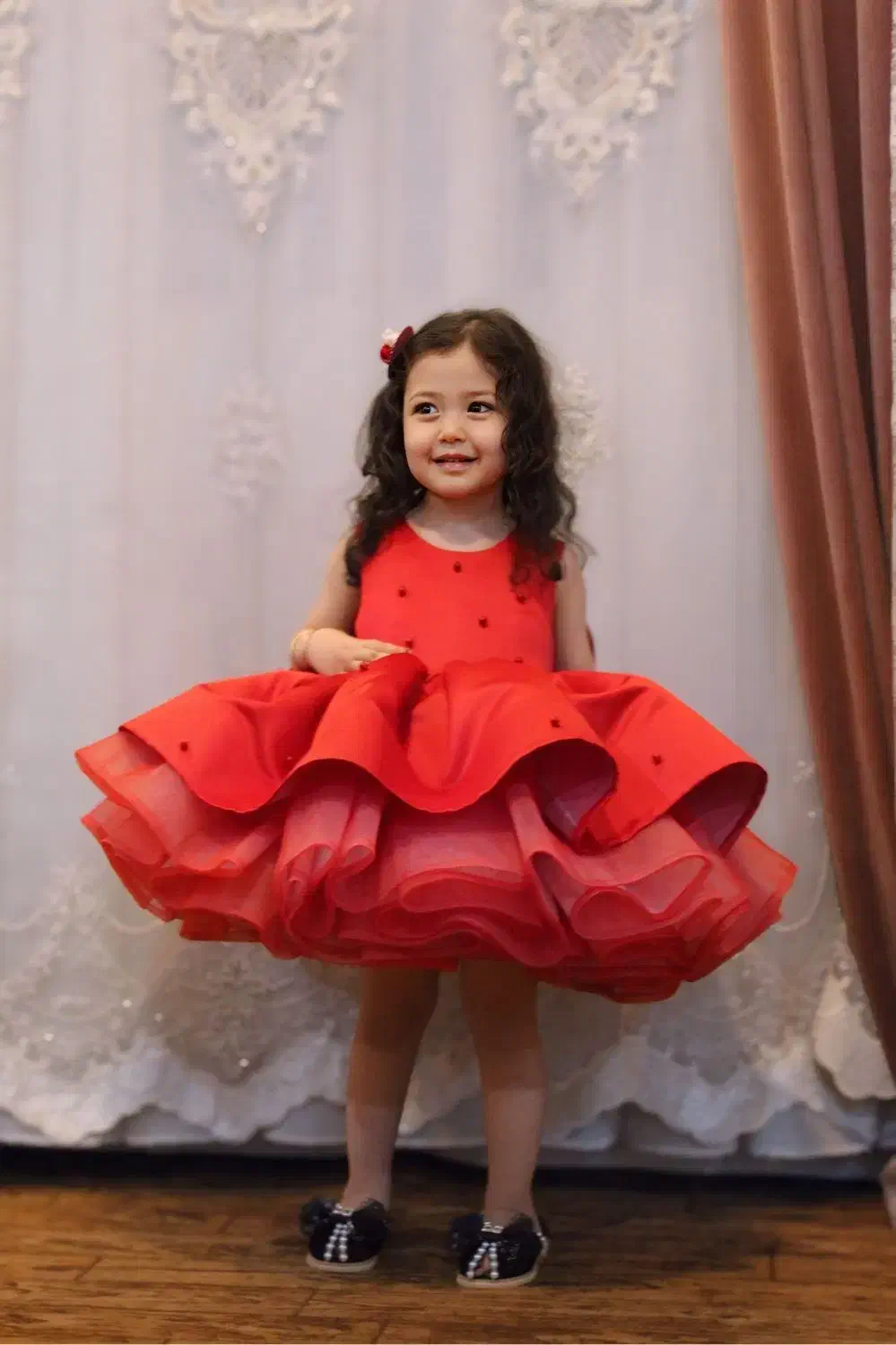 لباس مجلسی|لباس|ملکان, |دیوار