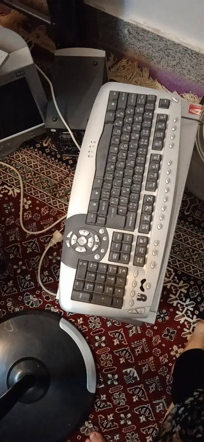 کامپیوتر|رایانه رومیزی|کازرون, |دیوار