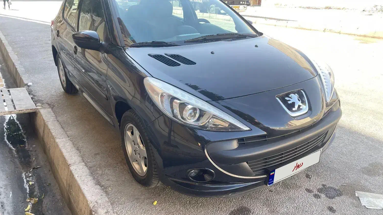 207 اتومات سقف پاناروما درجه یک ۱۴۰۰|خودرو سواری و وانت|شیراز, شهرک سراج‎|دیوار