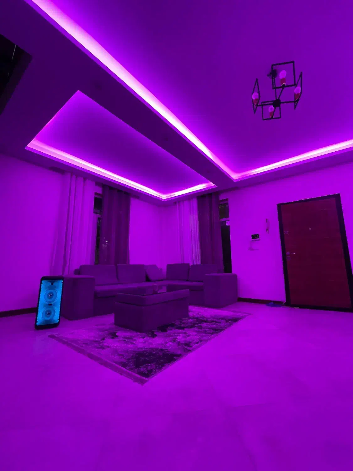 اجاره ویلا  روزانه سه خواب رودهن مهرآباد|اجارهٔ کوتاه‌مدت ویلا و باغ|رودهن, |دیوار