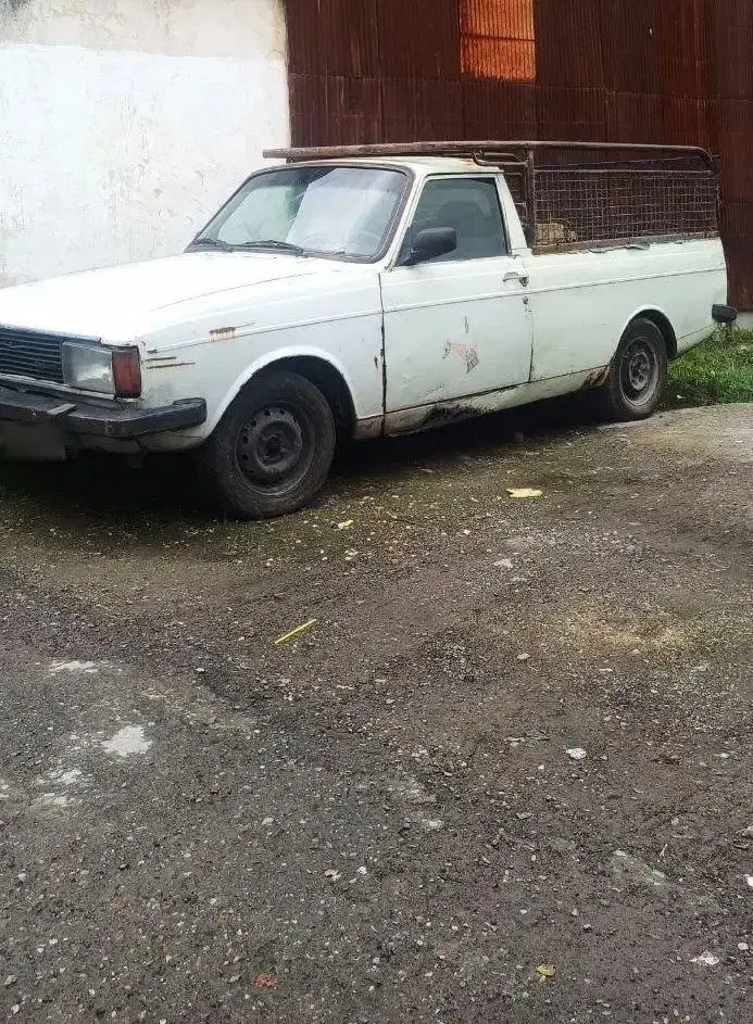 پیکان وانت / وانت|خودرو سواری و وانت|لاهیجان, قیام|دیوار