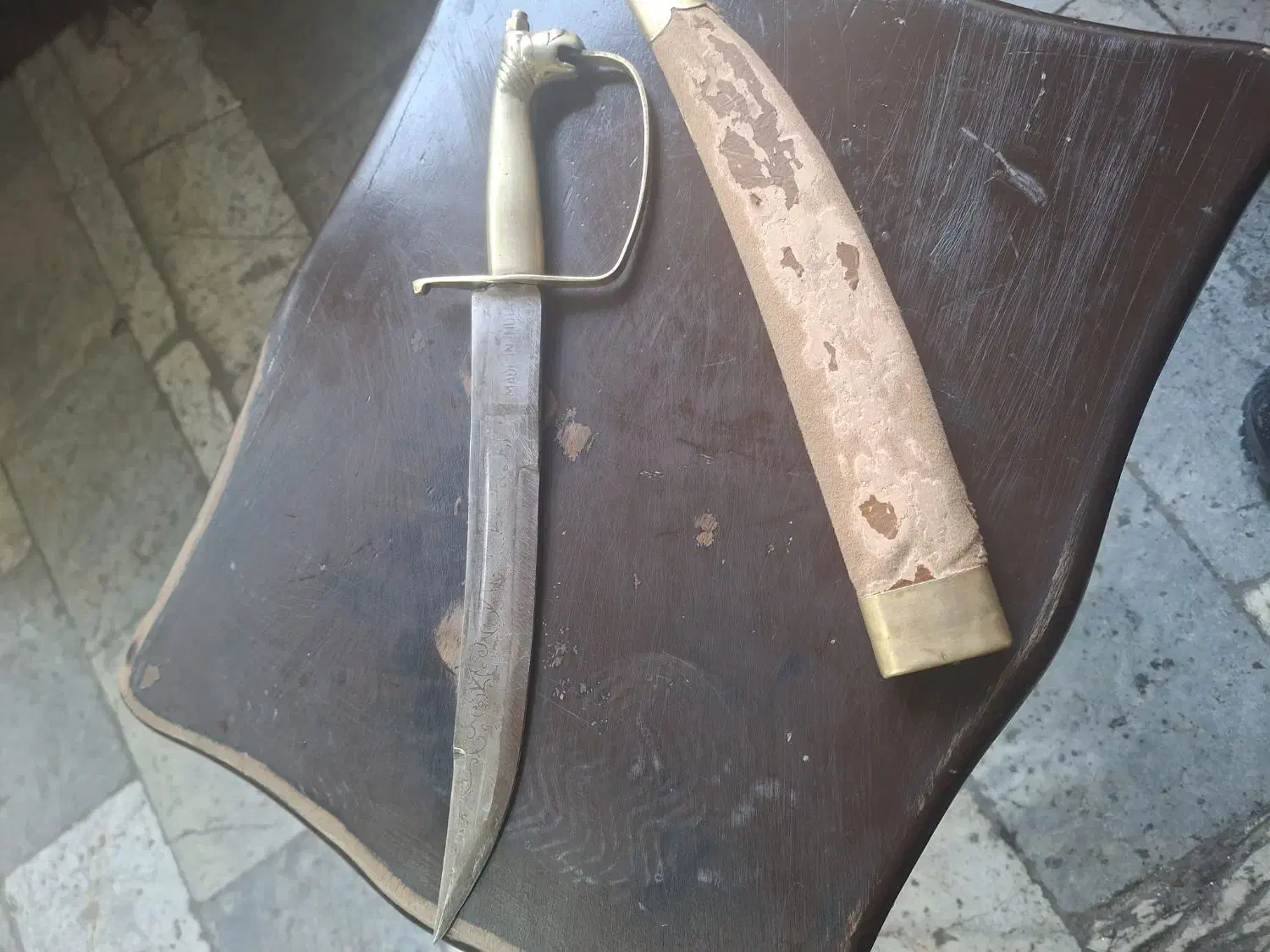 خنجرقدیمی|کلکسیون اشیاء عتیقه|رباطکریم, الارد|دیوار