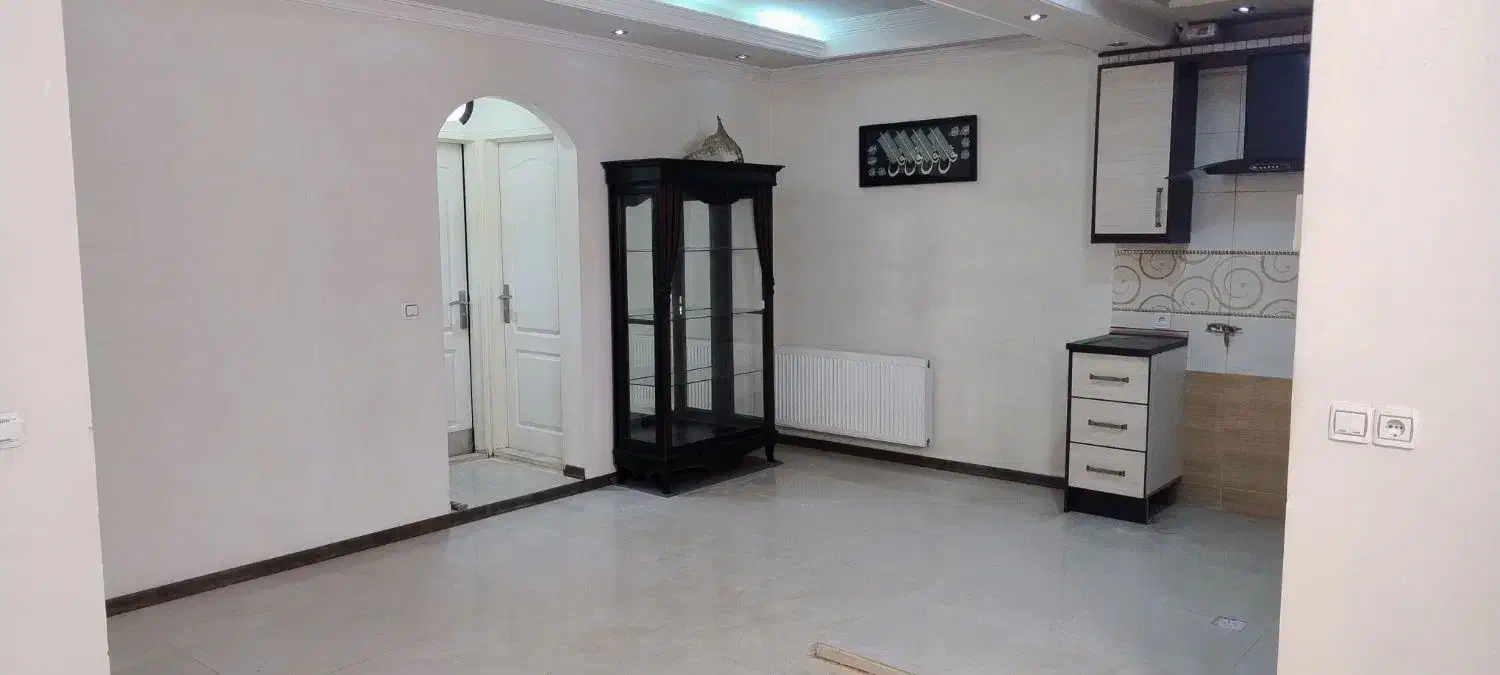 اجاره ۵۰ متری با آسانسور و پارکینگ در خیابان ری|اجارهٔ آپارتمان|تهران, آبشار|دیوار