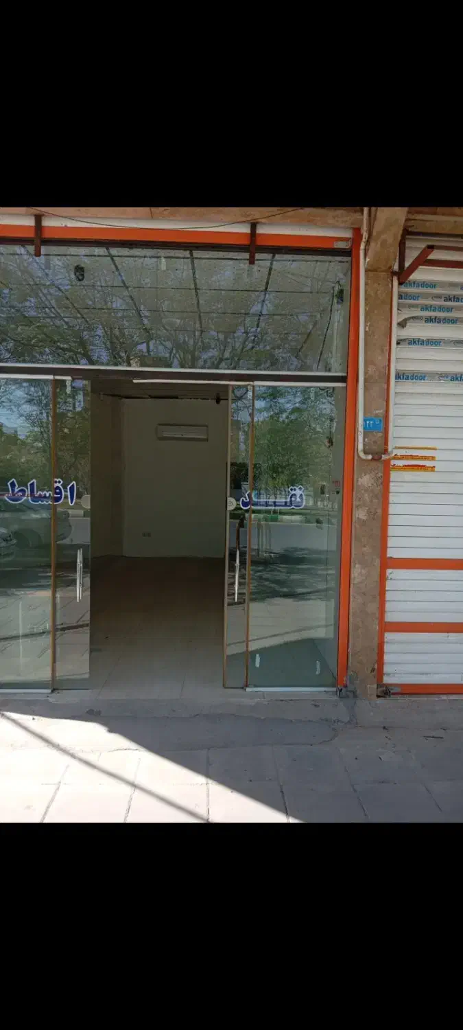 مغازه تمام تجاری ۲نبش انتهای خیابان توحید|فروش مغازه و غرفه|قم, حقیقت|دیوار