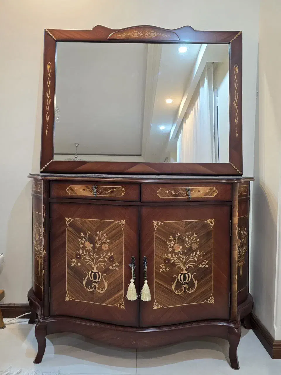 آیینه و میز کنسول معرق کاری|بوفه، ویترین، کنسول|تهران, سازمان برنامه شمالی|دیوار