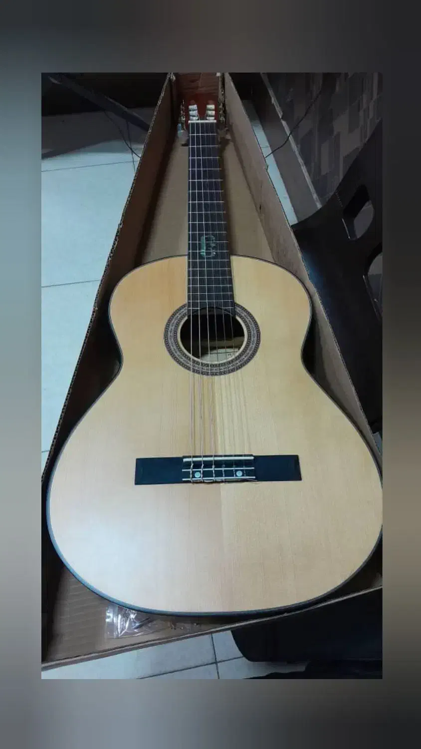 گیتار گاوارت 326m|گیتار، بیس، امپلیفایر|قائم‌شهر, |دیوار