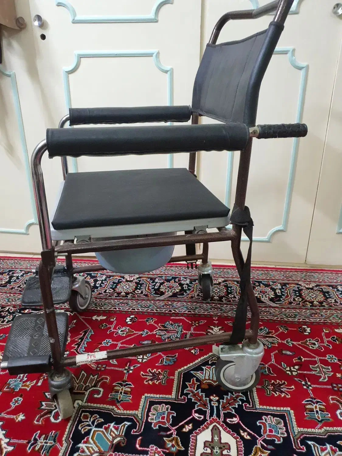 ویلچر حمام|لوازم سرویس بهداشتی|تهران, شمیران‌نو|دیوار