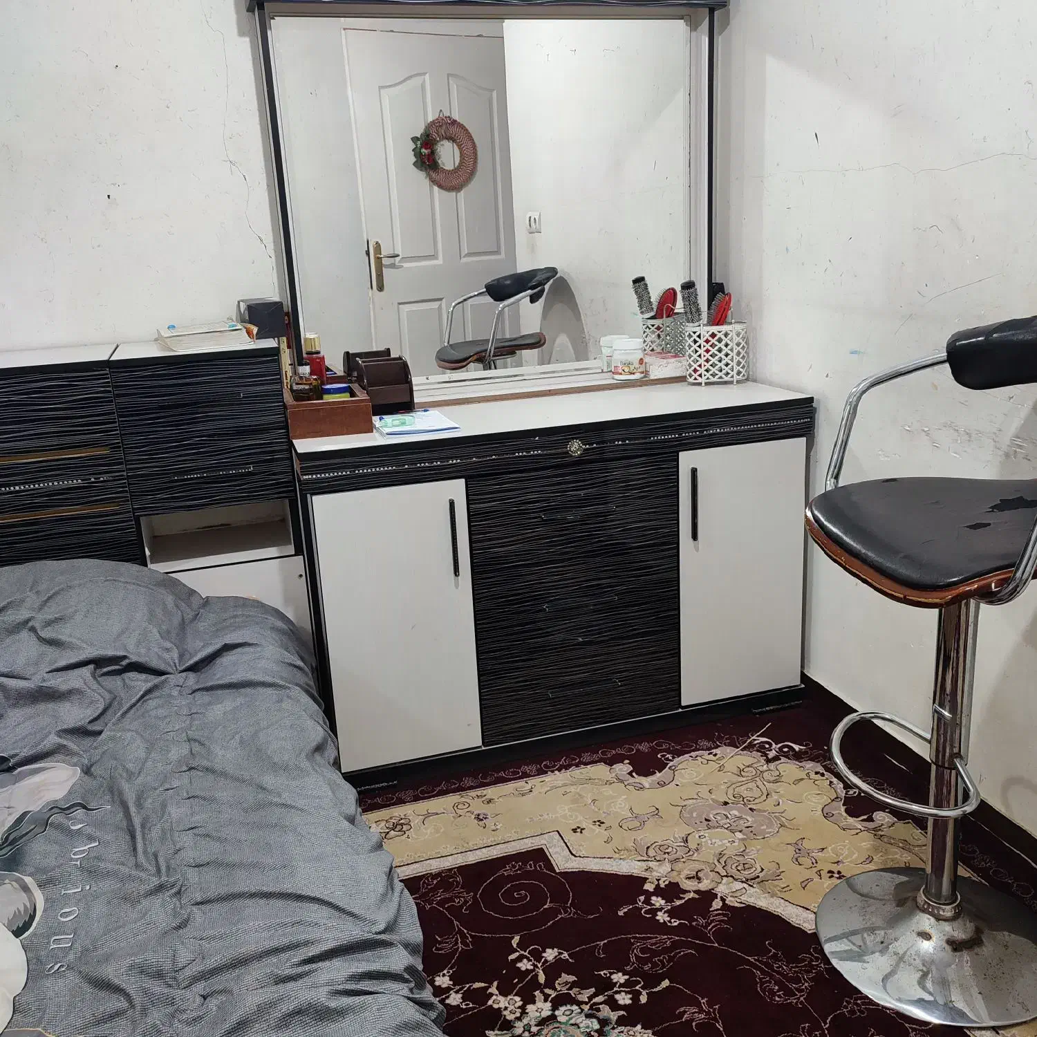 سرویس خواب دونفره|تخت و سرویس خواب|باوی, |دیوار