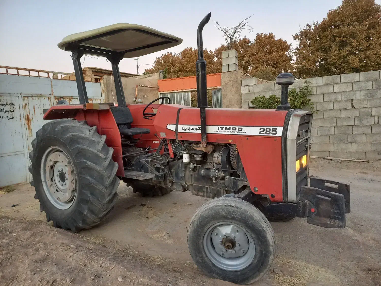 فروش تراکتور فرگوسن مدل۸۶|خودرو سنگین|اقلید, |دیوار