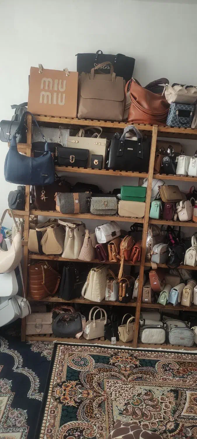 تمامی کیف ها به صورت کلی و جزئی به فروش میرسد|کیف، کفش، کمربند|سبزوار, زینبیه|دیوار