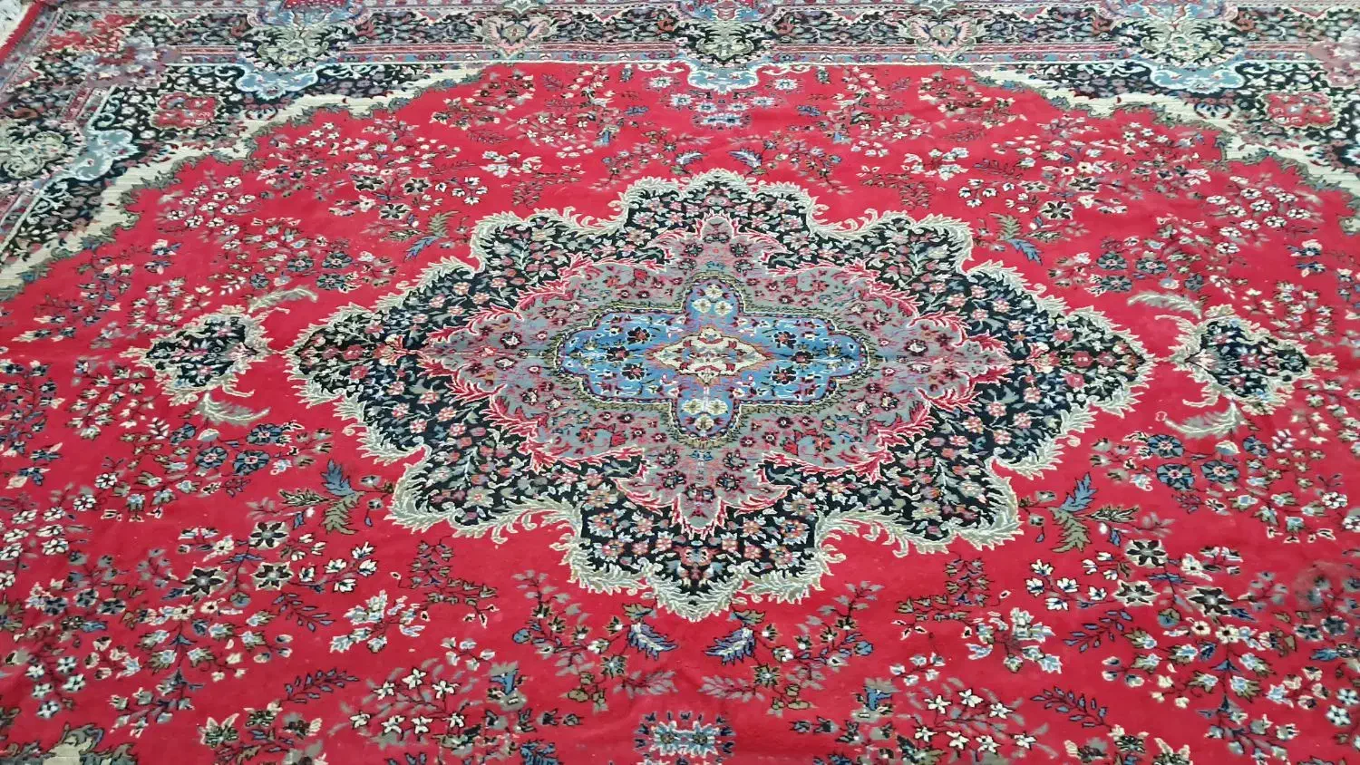 ۲عدد فرش ۱۲ متری ماشینی دست دوم تمیز|فرش|اندیمشک, |دیوار