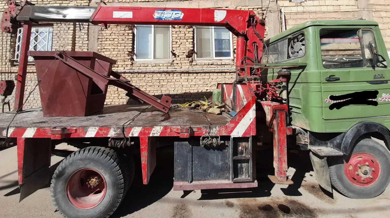 جرثقیل خاورکفی۳تن جابه جایی تخلیه بارگیری نصب|خدمات حمل و نقل|یزد, |دیوار