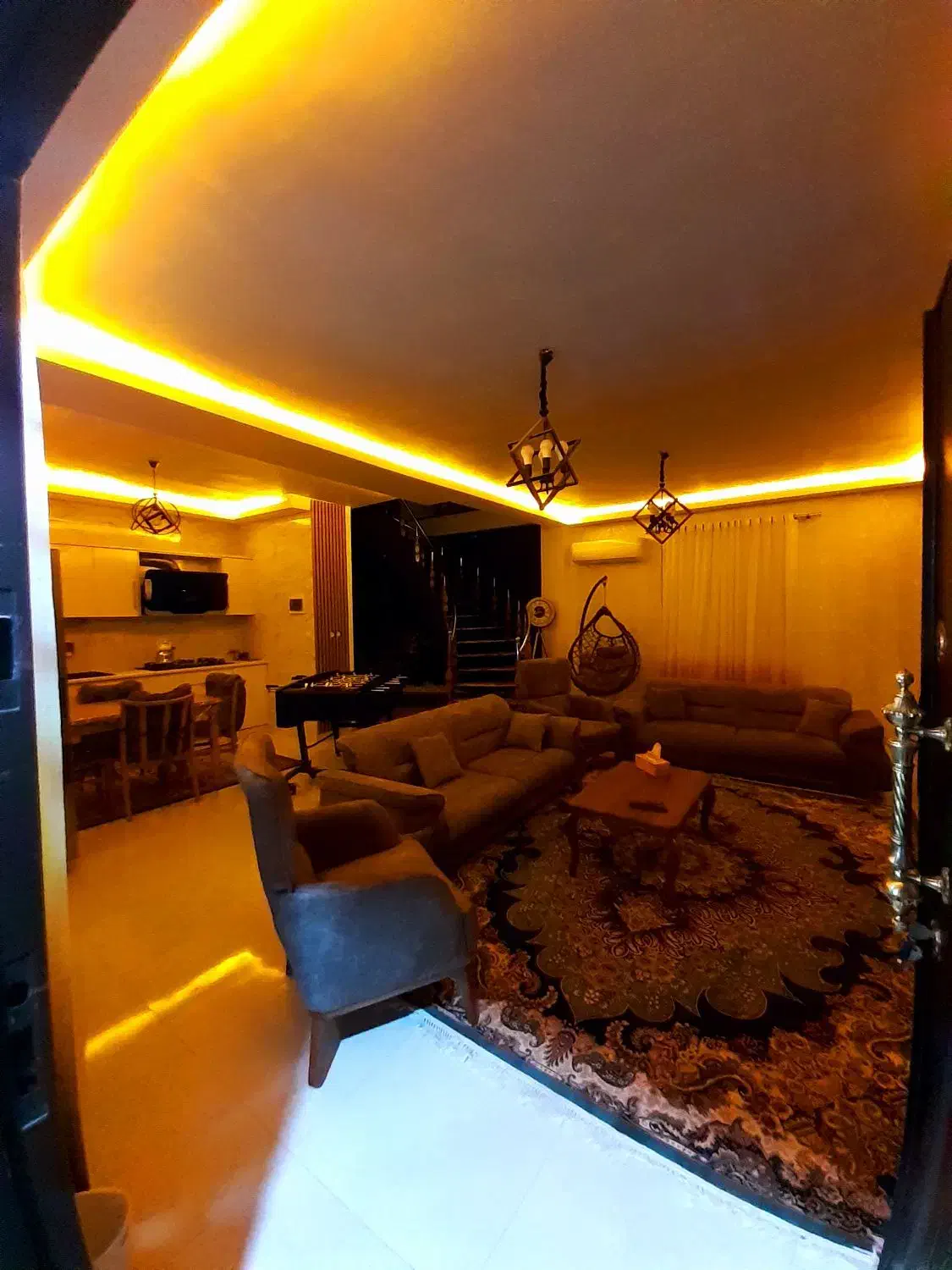 اجاره روزانه ویلا استخر دار با استخر بچه|اجارهٔ کوتاه‌مدت ویلا و باغ|رامسر, |دیوار