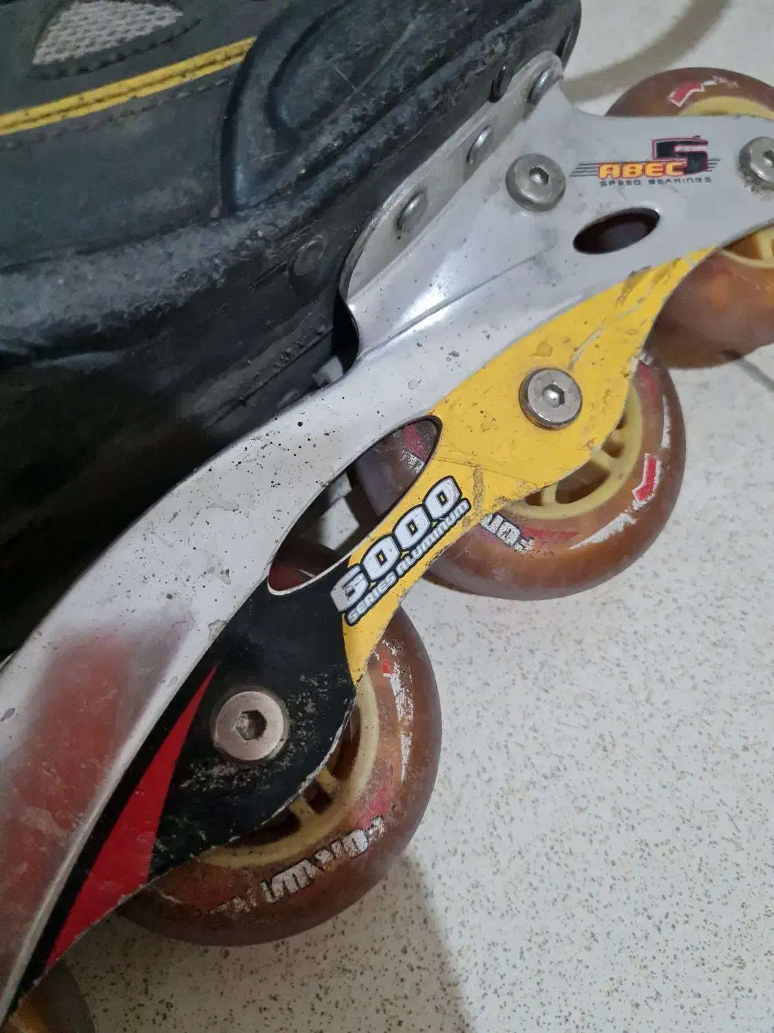 اسکیت سایز ۳۸|دوچرخه، اسکیت، اسکوتر|تبریز, |دیوار