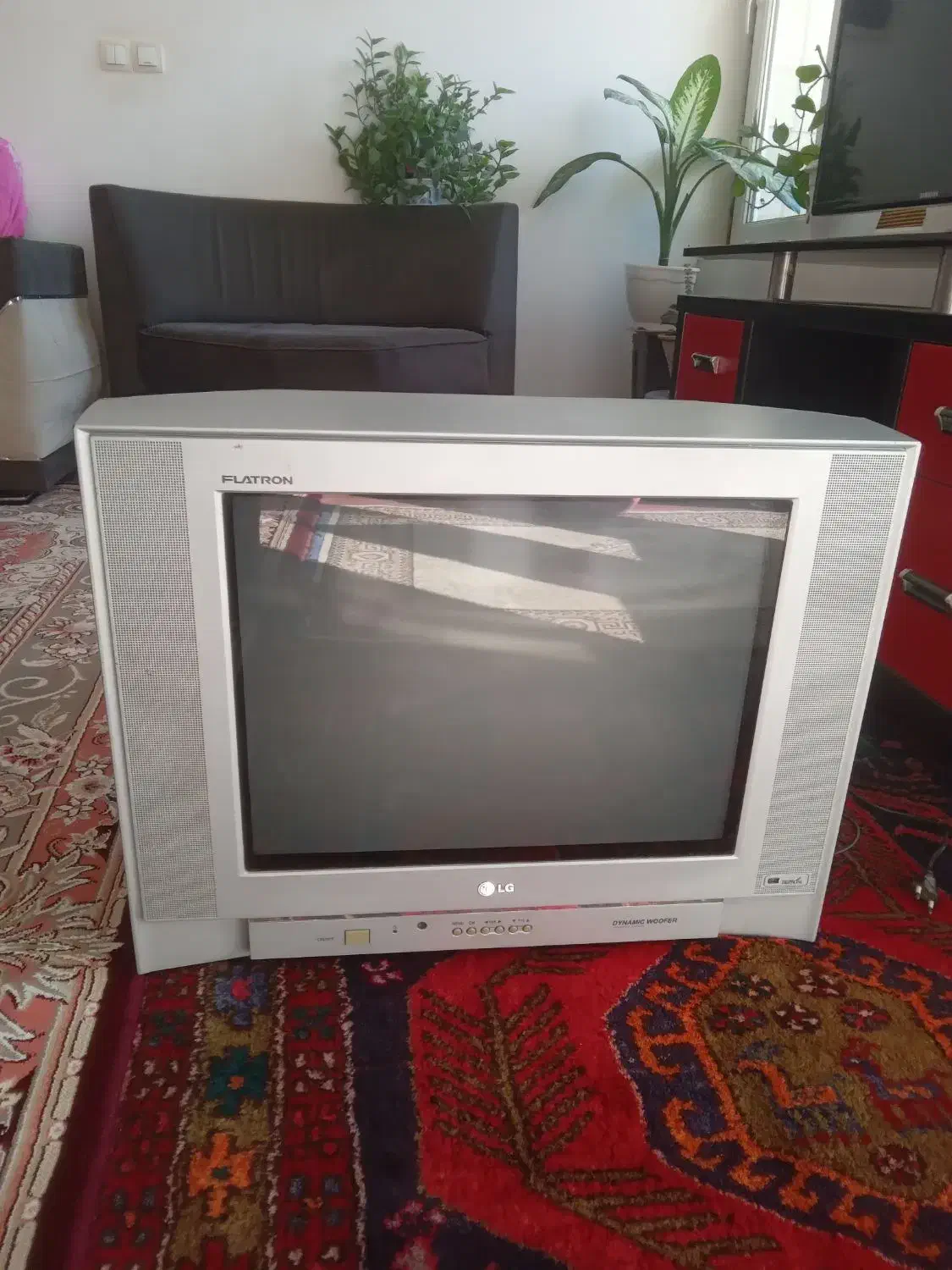 تلوزیون سالم|تلویزیون و پروژکتور|پارسآباد, |دیوار