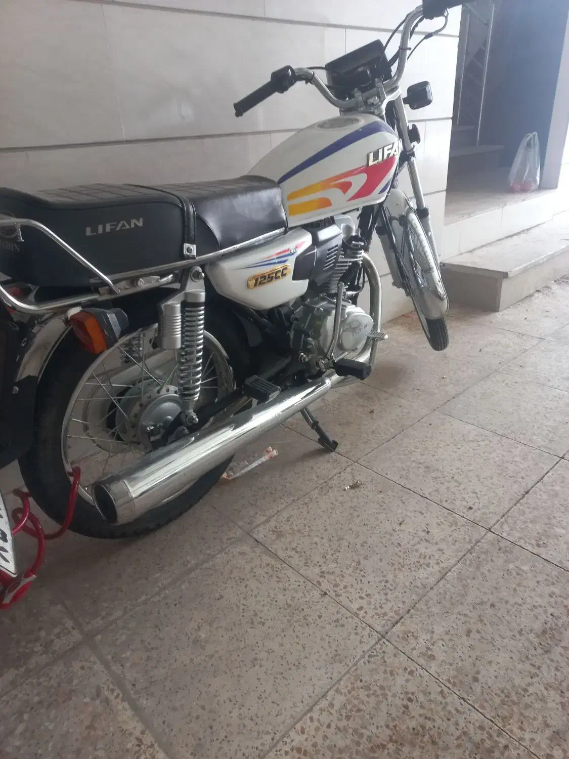 موتور سیکلت|موتورسیکلت|میانه, |دیوار