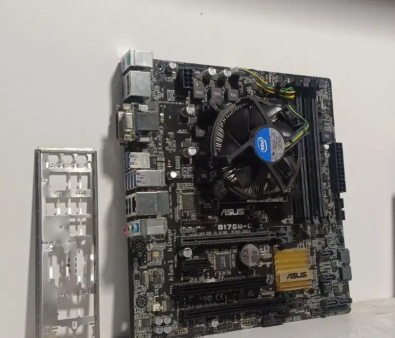 مادربرد cpu i3 7100|قطعات و لوازم جانبی رایانه|شیراز, شهرک پرواز|دیوار