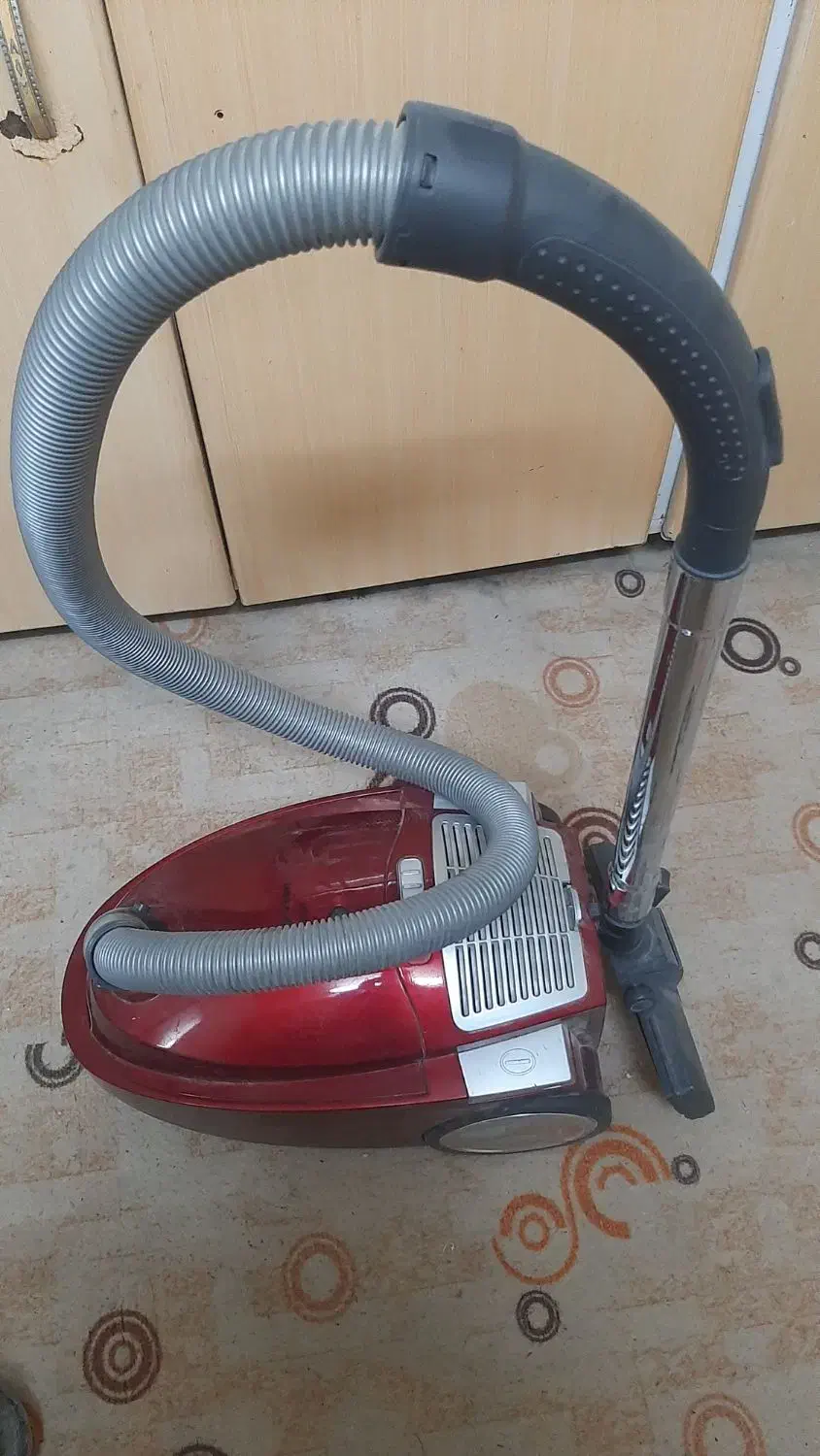 جاروبرقی ۲۲۰۰ وات|جاروبرقی، جارو شارژی، بخارشو|شیروان (خراسان), |دیوار