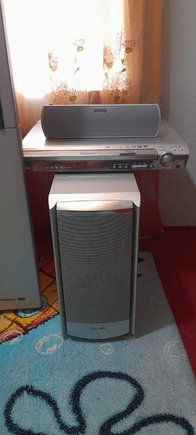 تلویزیون قدیمی|تلویزیون و پروژکتور|کوهسار (البرز), |دیوار