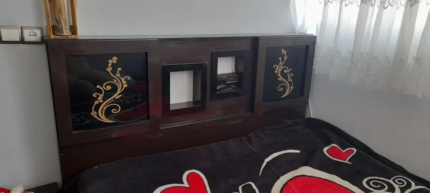 تخت و دلاور|تخت و سرویس خواب|تربت‌حیدریه, جانبازان|دیوار