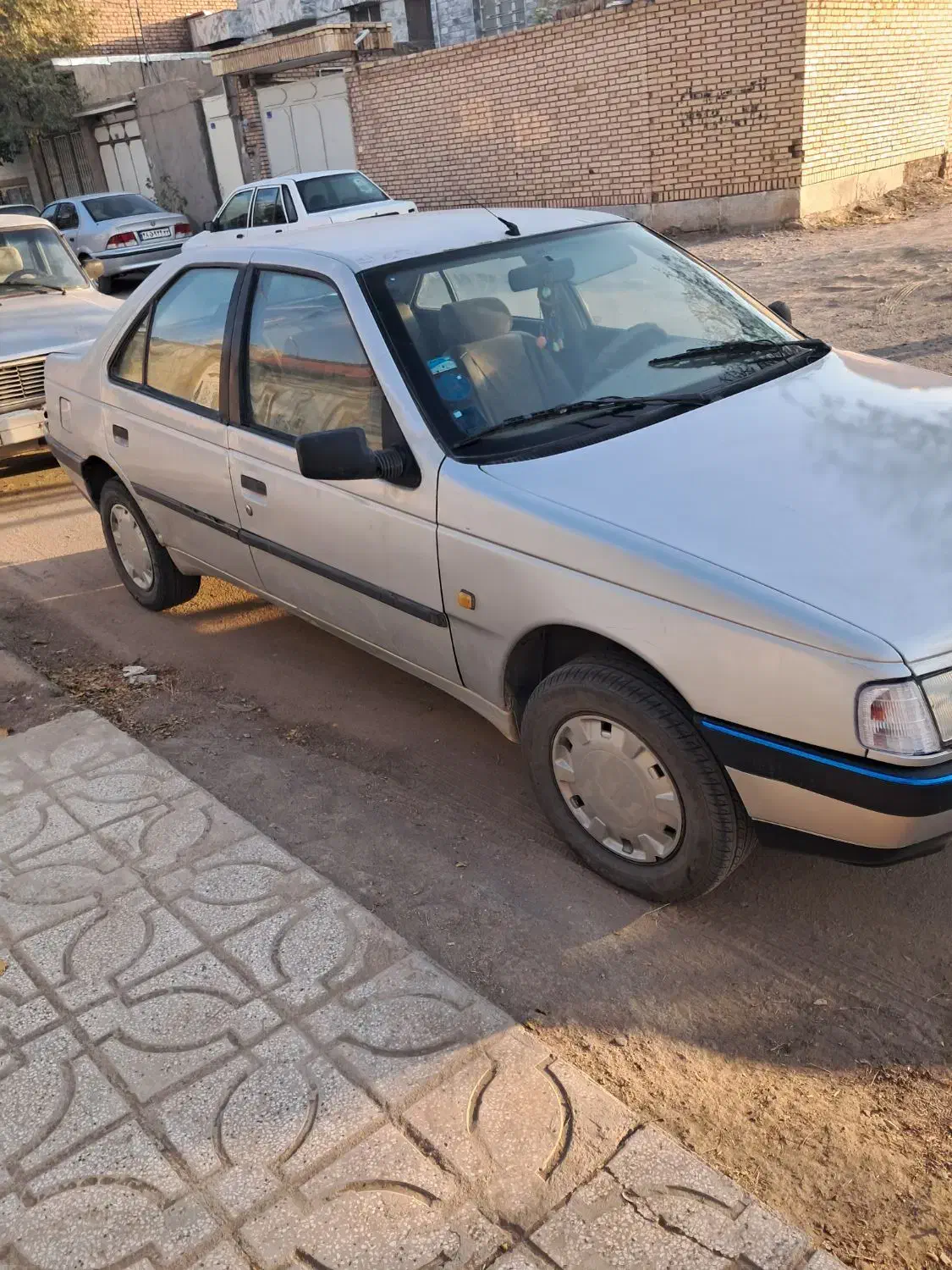 پژو ۴۰۵ نقره ای|خودرو سواری و وانت|گناباد, |دیوار