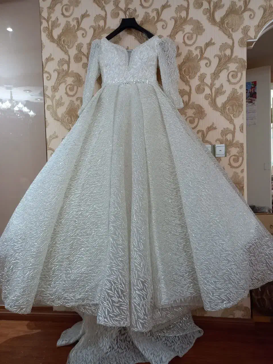 لباس تمام شاین|لباس|بروجرد, |دیوار