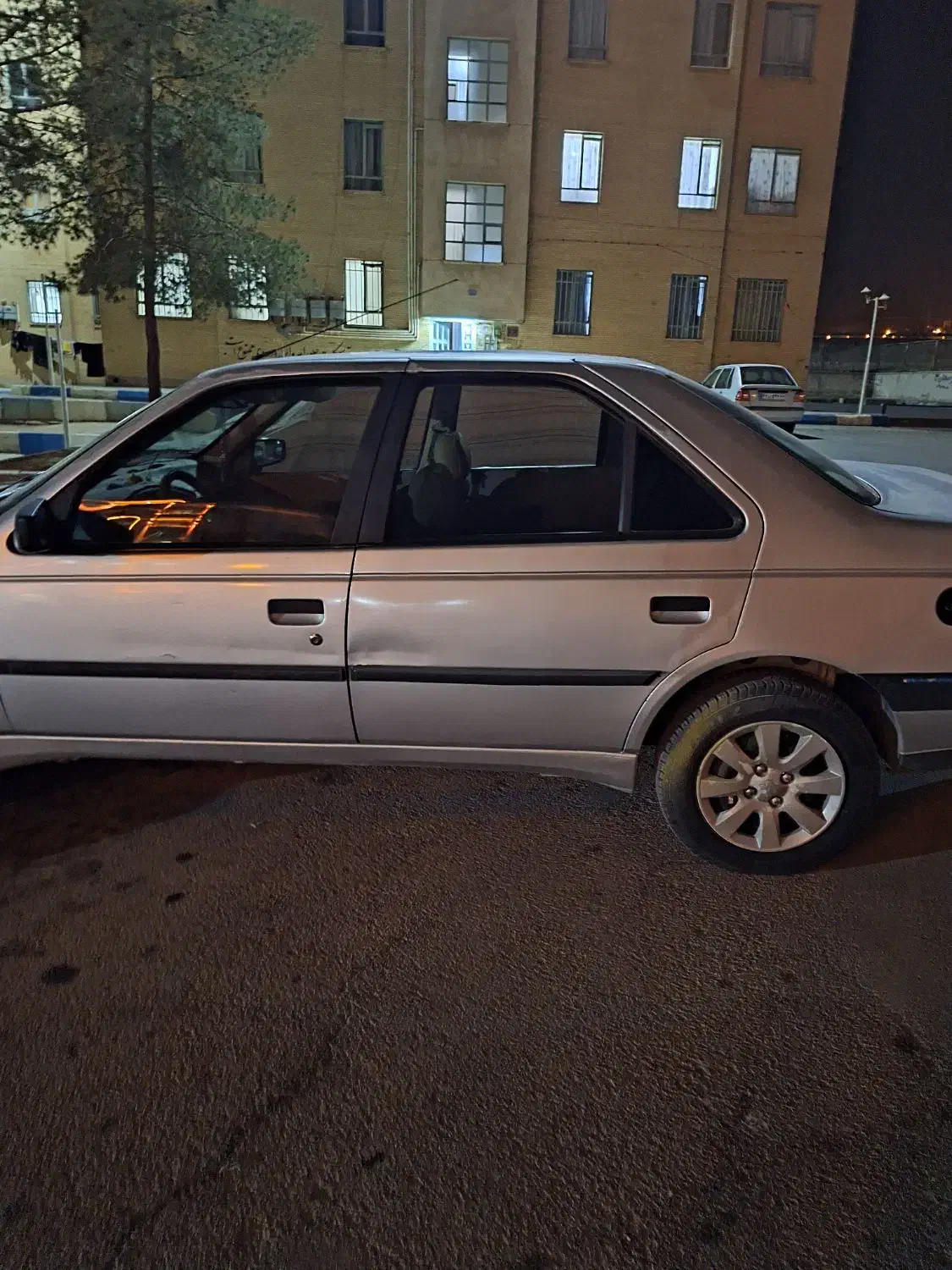 خودرو|خودرو سواری و وانت|خمینی‌شهر, |دیوار