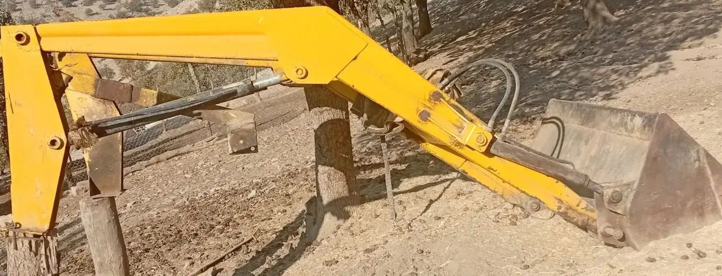 یک دستگاه بیل+ همه وسایل...|قطعات یدکی و لوازم جانبی|لوداب, |دیوار