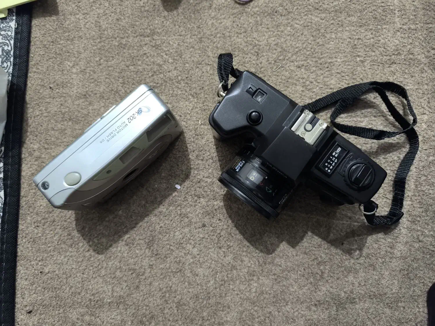 عکاسی آنالوگ قدیمی YASHICA S-100D و SKINA AFS|دوربین عکاسی و فیلم‌برداری|اهواز, سپیدار|دیوار