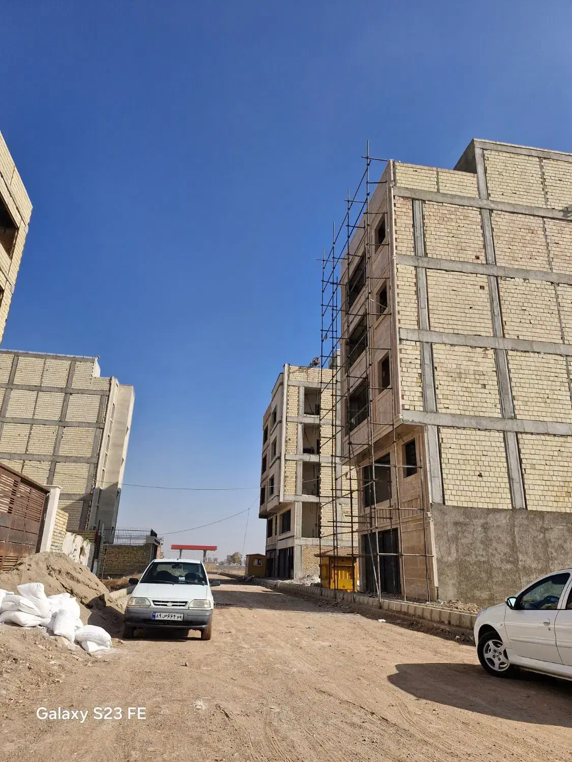 فروش واحد در زمینهای عزیزی|فروش آپارتمان|اقبالیه, |دیوار