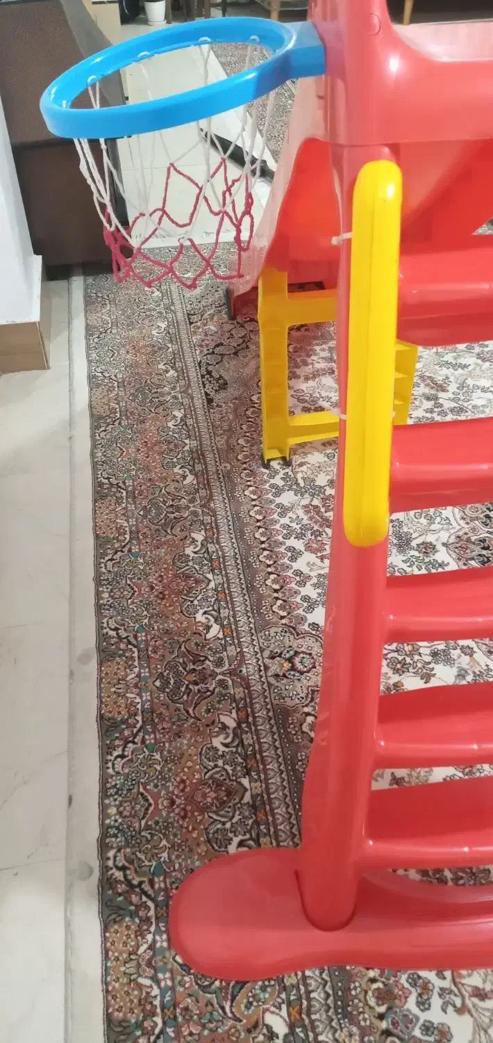 سرسره|اسباببازی|گالیکش, |دیوار