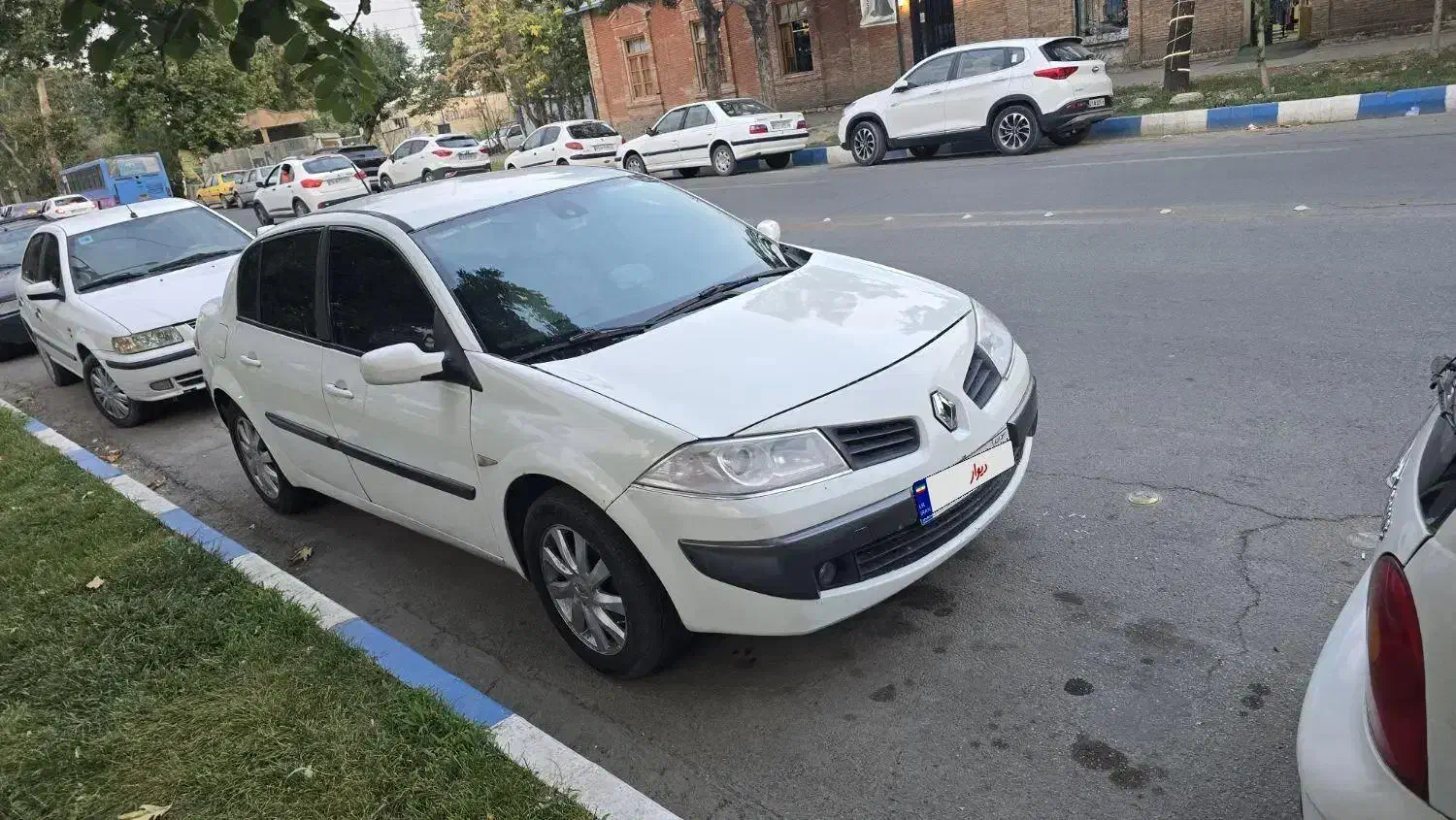 مگان ۲۰۰۰ اتومات تمام رنگ|خودرو سواری و وانت|ارومیه, |دیوار