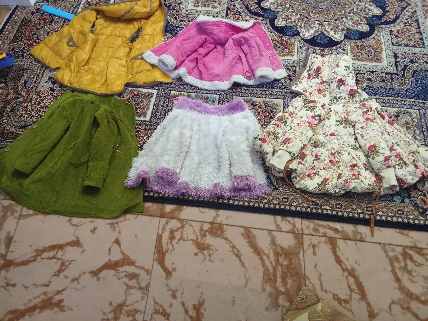 کاپشن تمیز و سالم|لباس|بیرجند, |دیوار