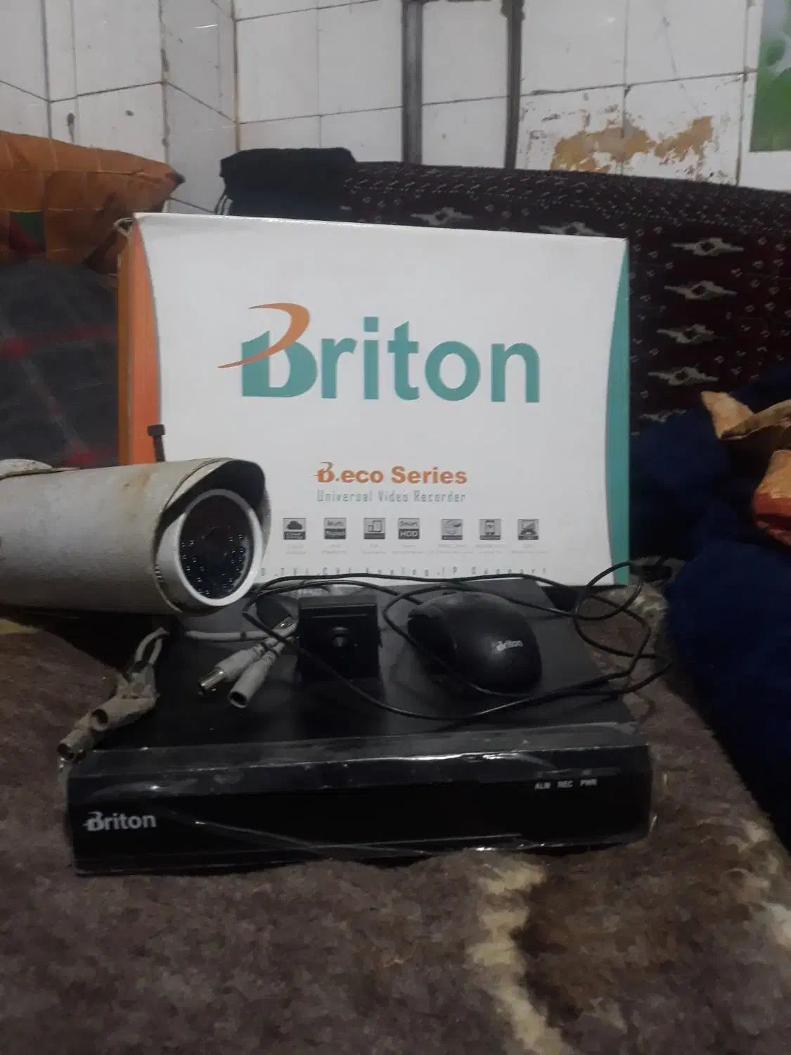 یک دستگاه Dvr و 2 عدد دوربین|دوربین مداربسته|مشهد, طلاب|دیوار