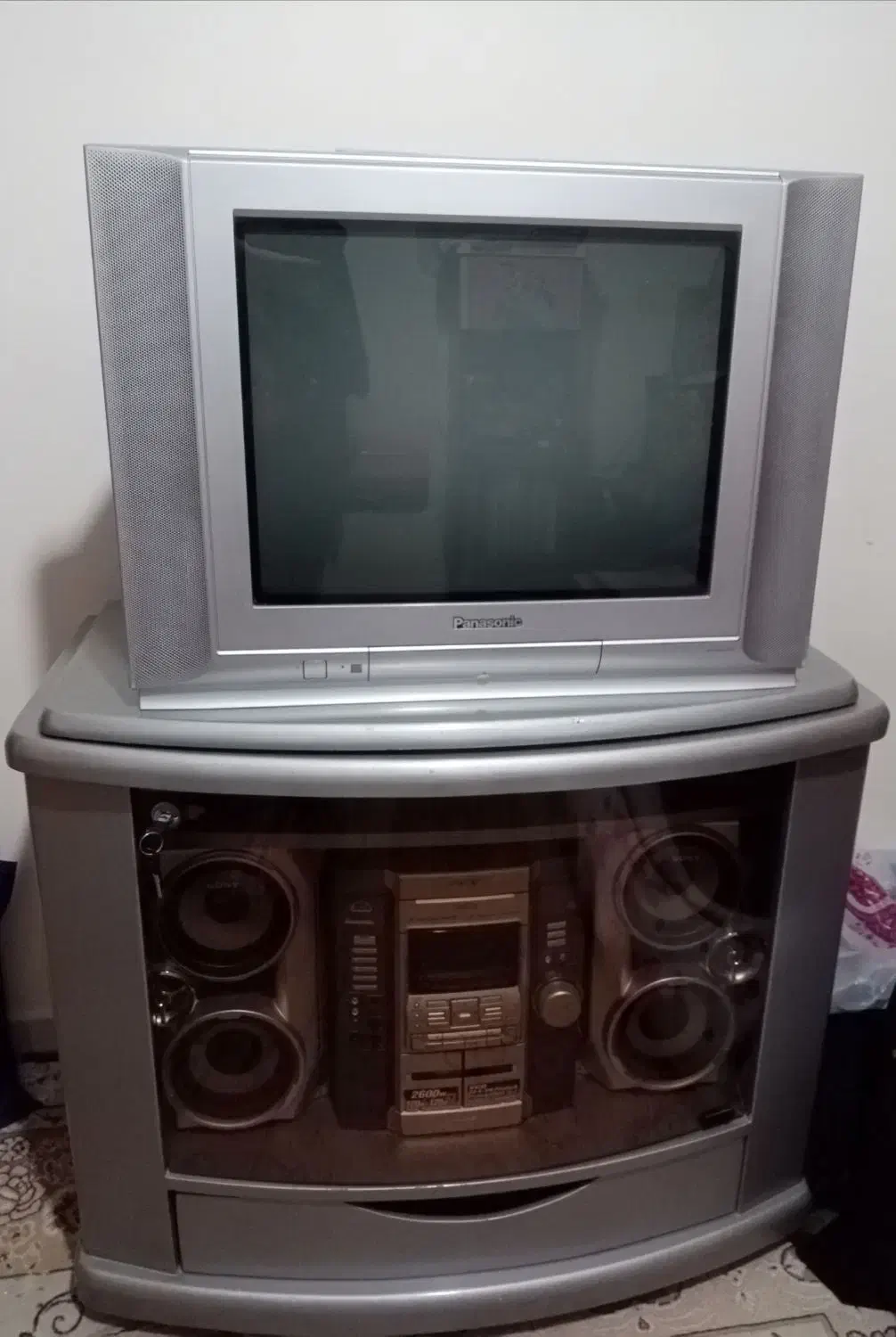تلویزیون پاناسونیک با میز|تلویزیون و پروژکتور|اصفهان, ملکشهر|دیوار