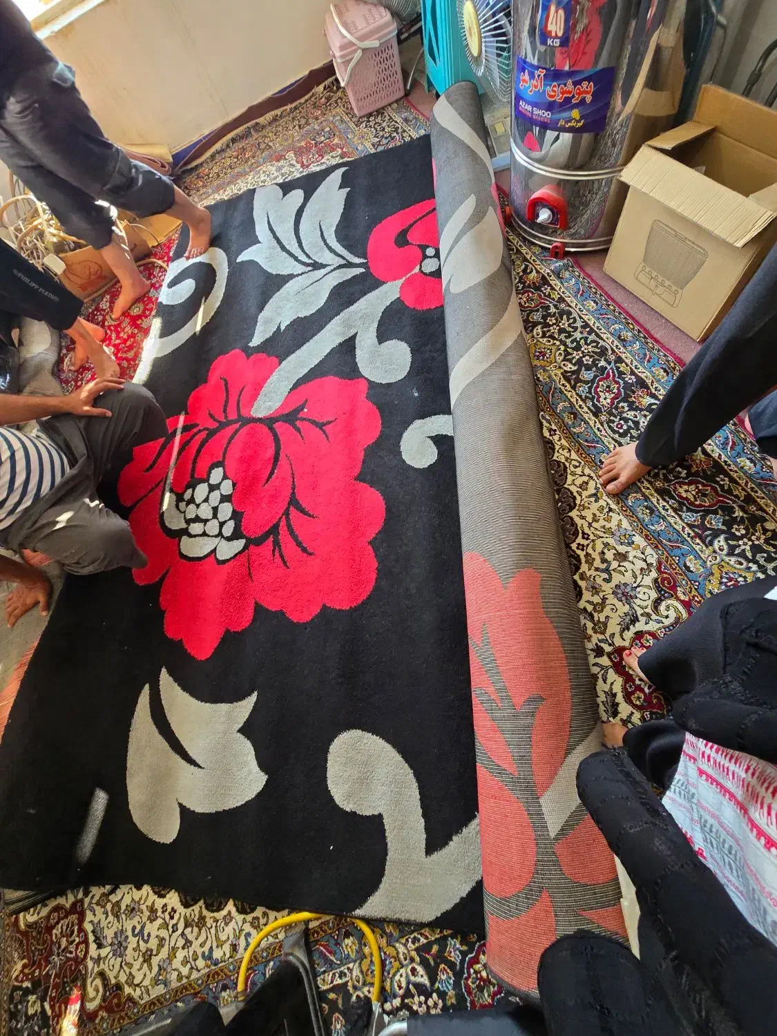 فروش فرش ۱۲متری و دو عددگلیم فرش ۱۲متری|فرش|بهبهان, |دیوار