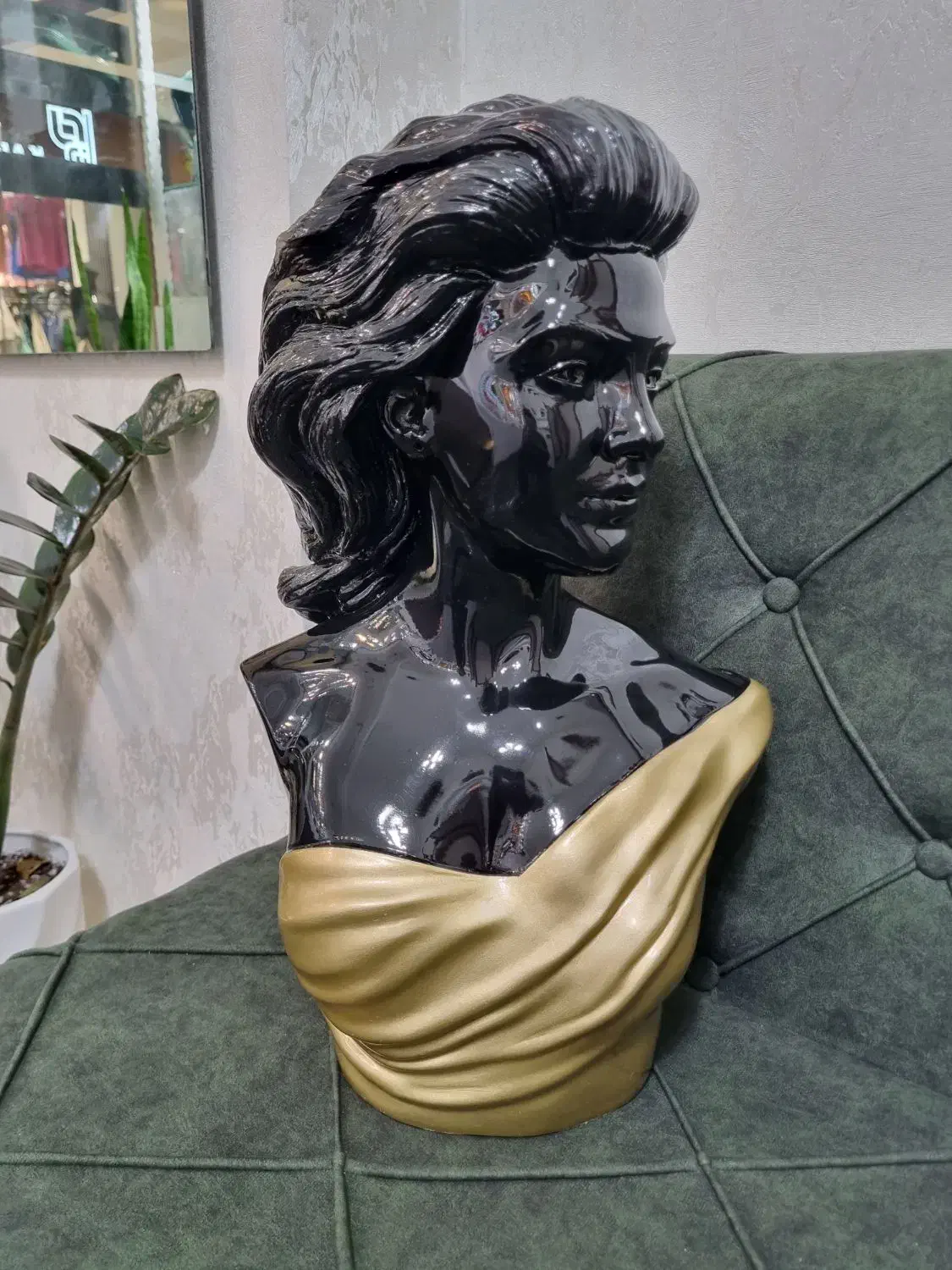 تندیس پلی استر زرگری|مجسمه، تندیس، ماکت|تبریز, |دیوار