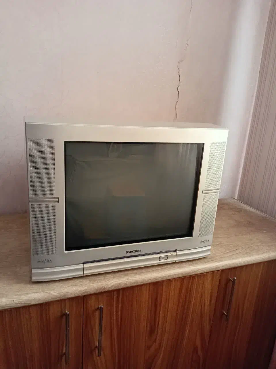 تلویزیون توشیبا اصلی ژاپنی ۲۱ اینچ|تلویزیون و پروژکتور|مشهد, ایثارگران|دیوار