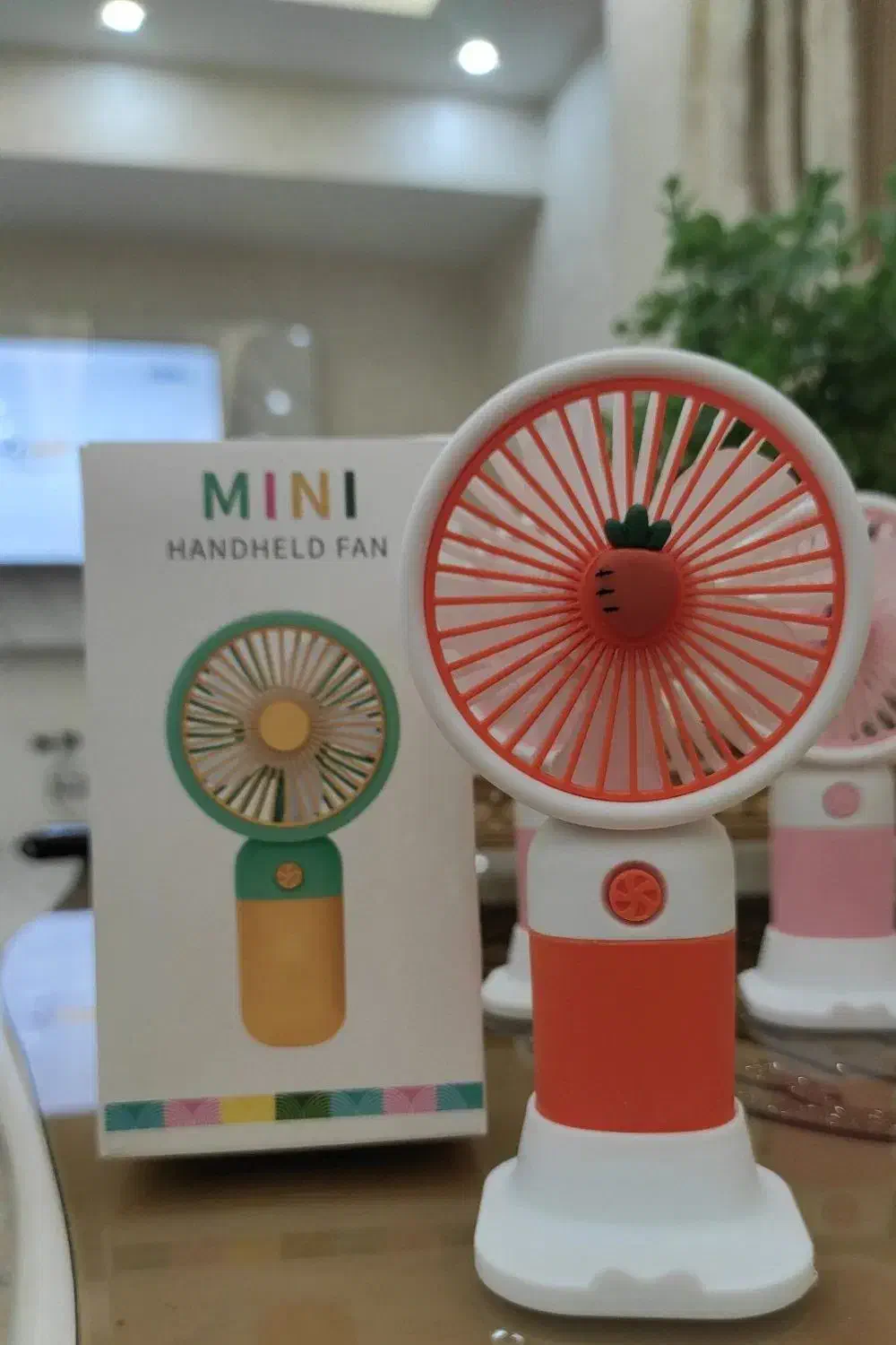 پنکه رو میزی شارژی (عمده)|پنکه و تصفیهکنندهٔ هوا|همدان, |دیوار