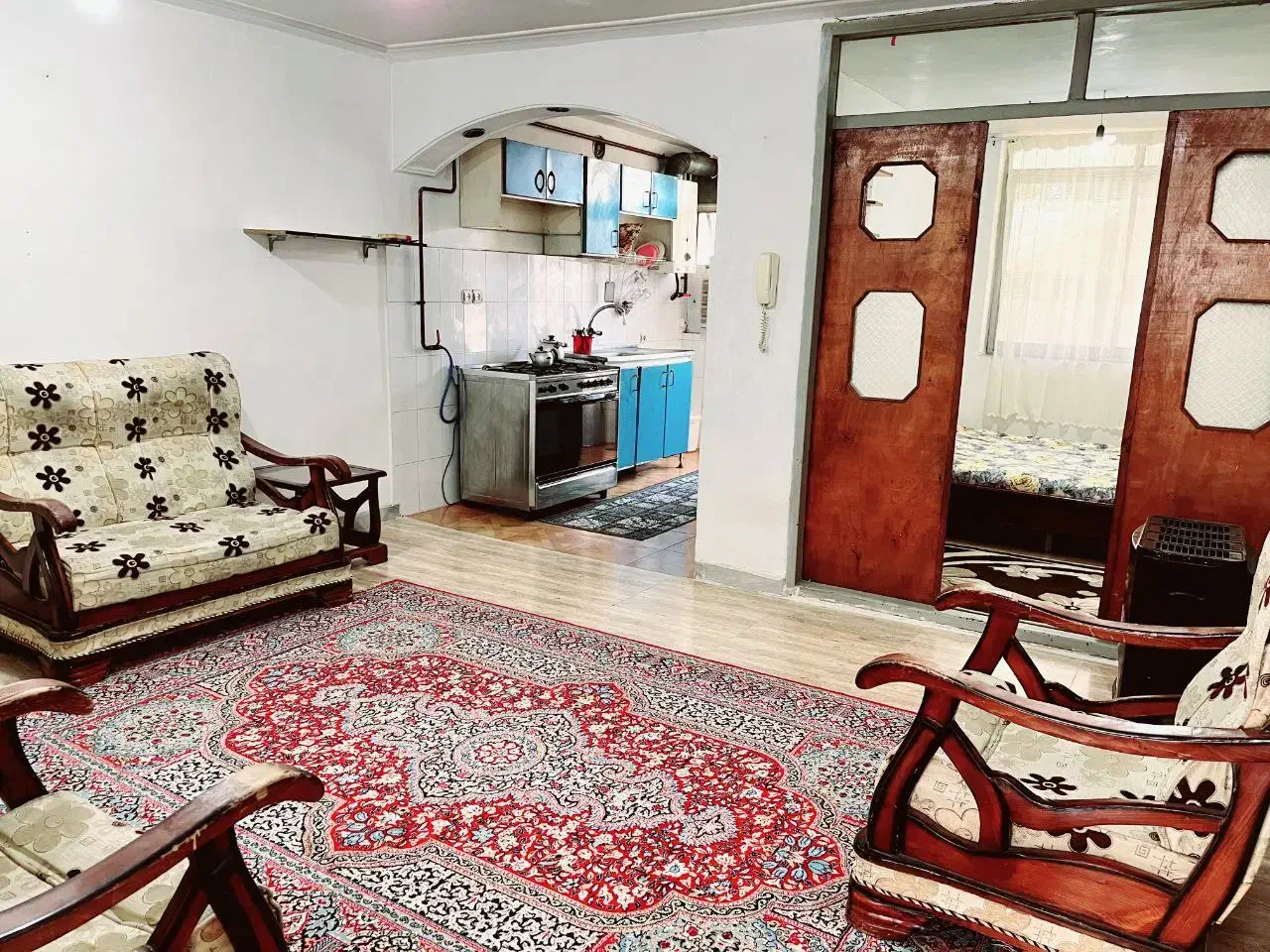 اجاره سوییت تک خواب مرکز رشت با پارکینگ|اجارهٔ کوتاه‌مدت آپارتمان و سوئیت|رشت, شهرک آیت الله منتظری|دیوار