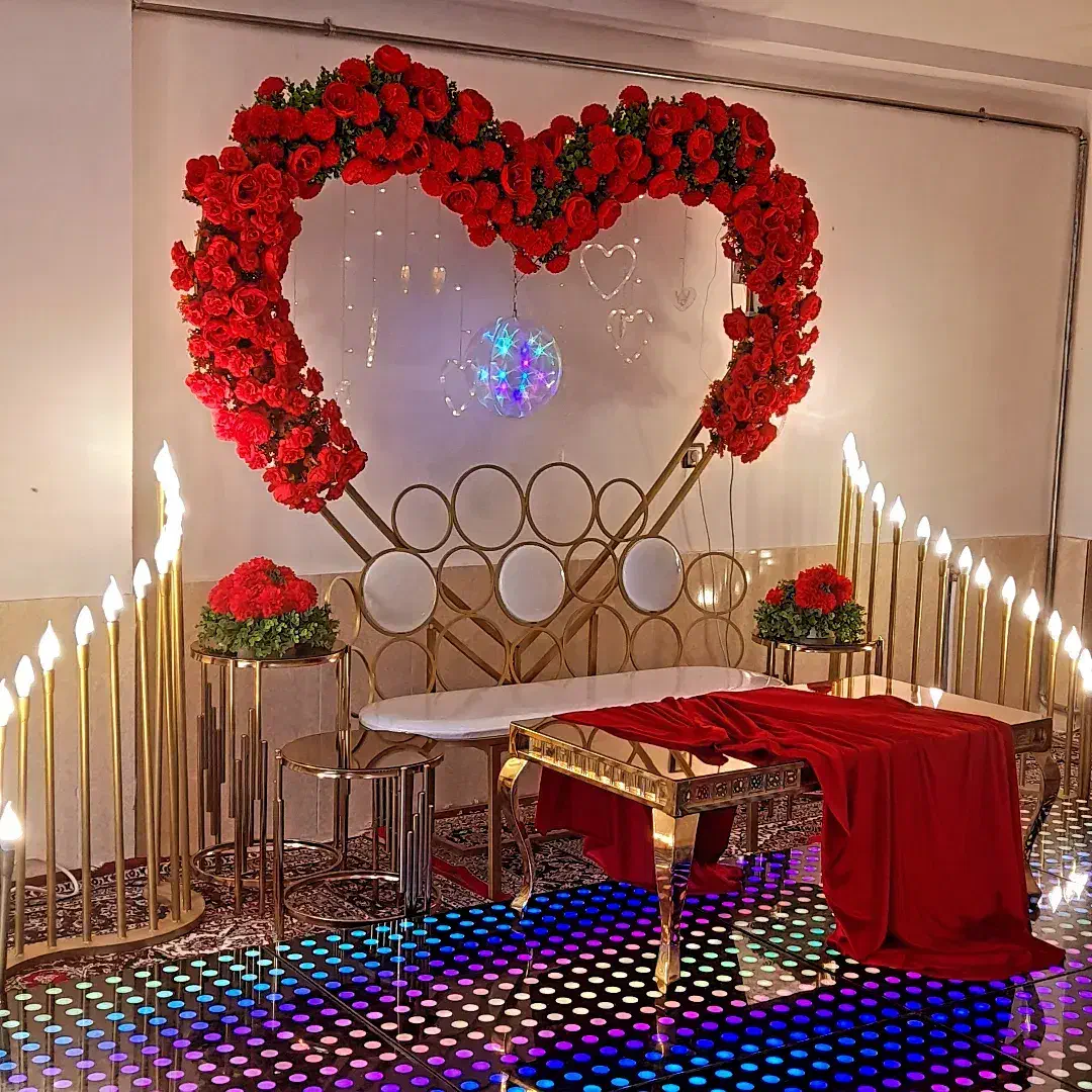 گل آرایی بادکنک آرایی کف استیج|خدمات پذیرایی، مراسم|اردبیل, |دیوار