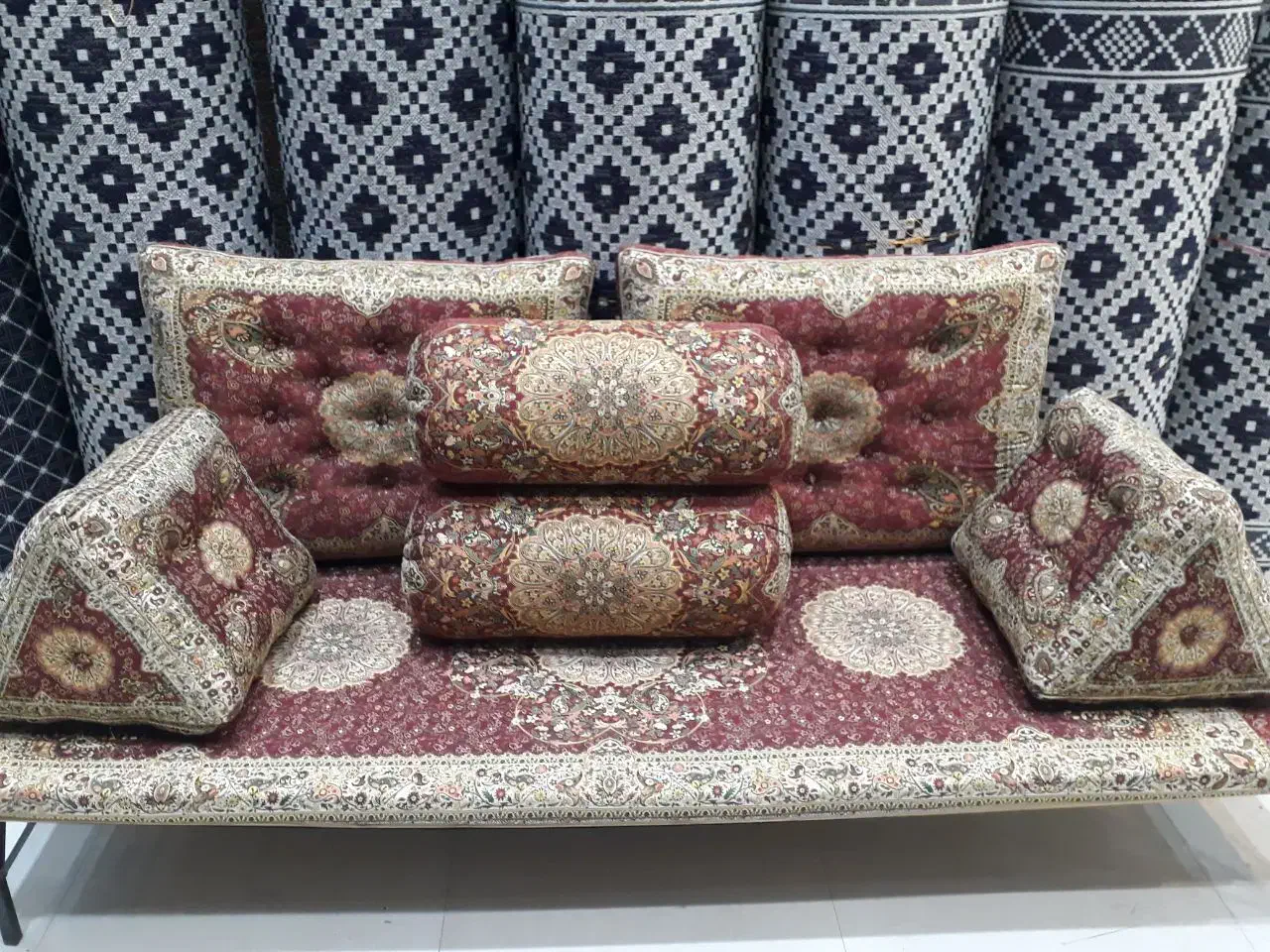 پشتی شاه نشین|پشتی|نظرآباد, نظرآباد|دیوار