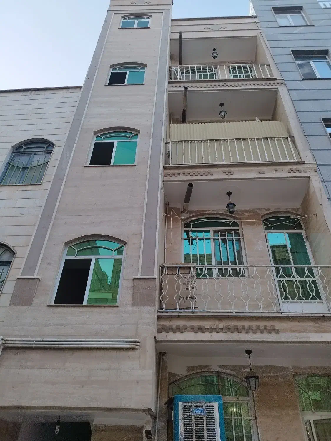 ملکیت چهار طبقه ۱۰۰ متری/// فرهنگسرا|فروش خانه و ویلا|پاکدشت, پاکدشت (مامازند)|دیوار