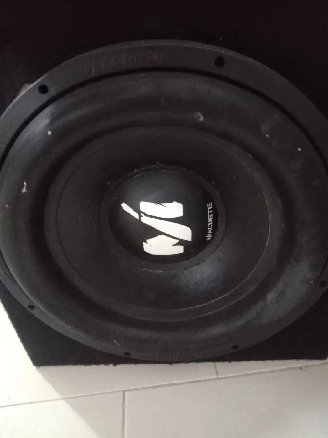 ساب سالم|صوتی و تصویری|چهارباغ, |دیوار