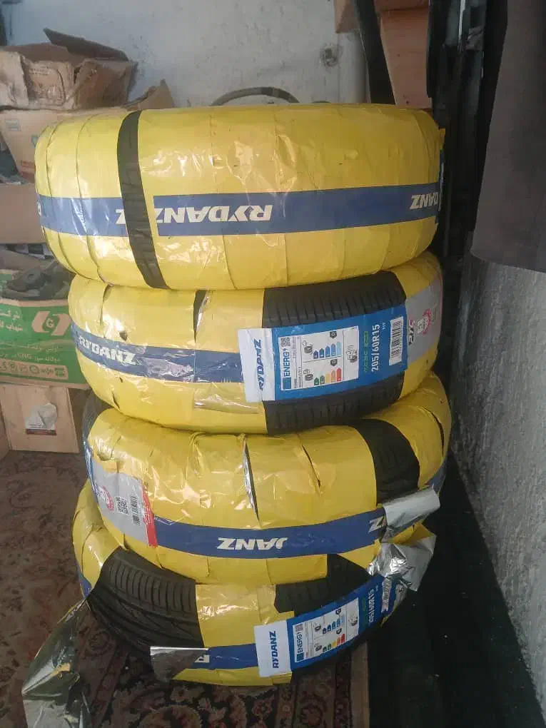 لاستیک 15*60*205|قطعات یدکی و لوازم جانبی|شیراز, بریجستون|دیوار