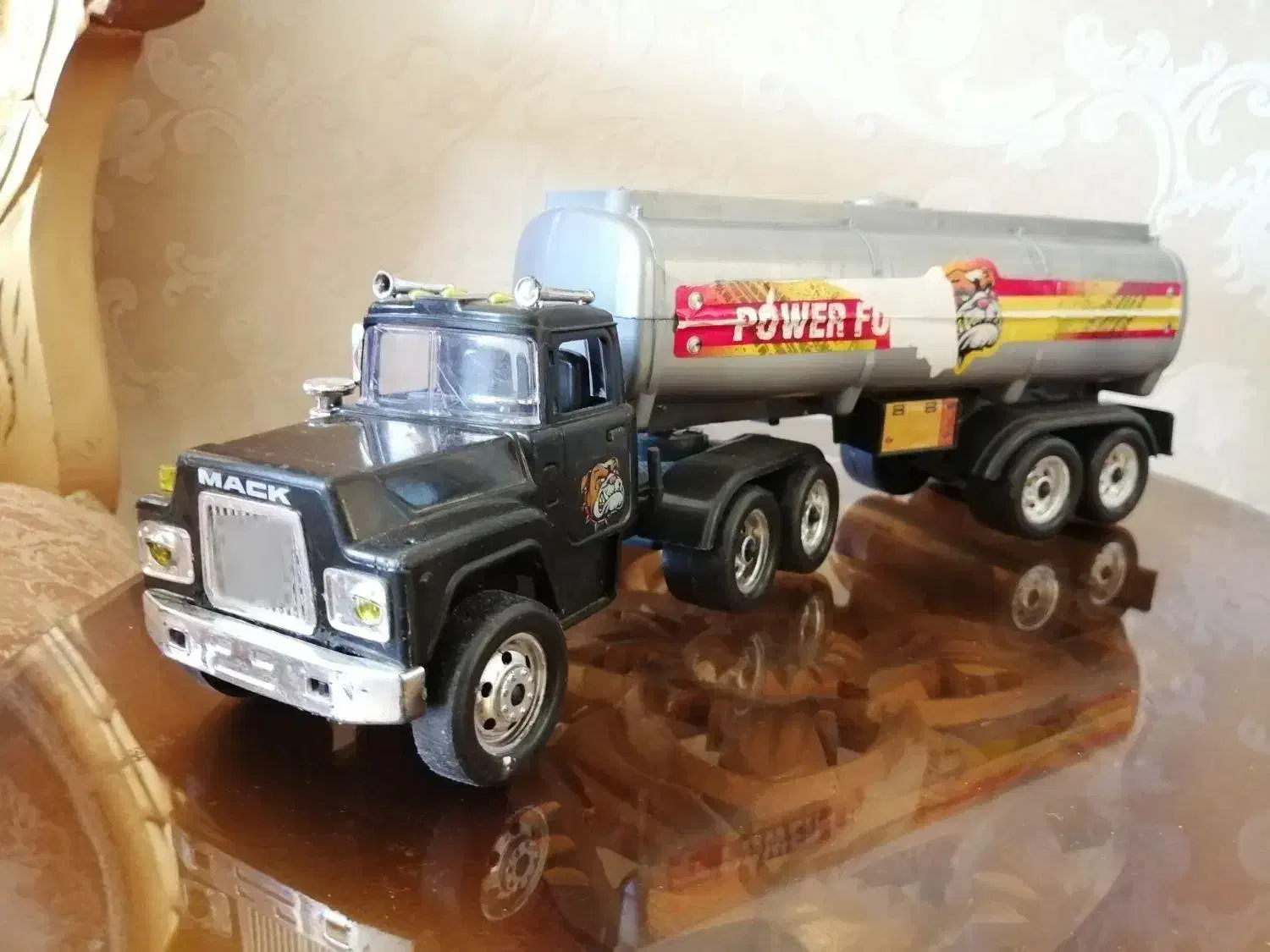 ماکت کشنده ماک باتانکر|کلکسیون و سرگرمی|کرمانشاه, |دیوار