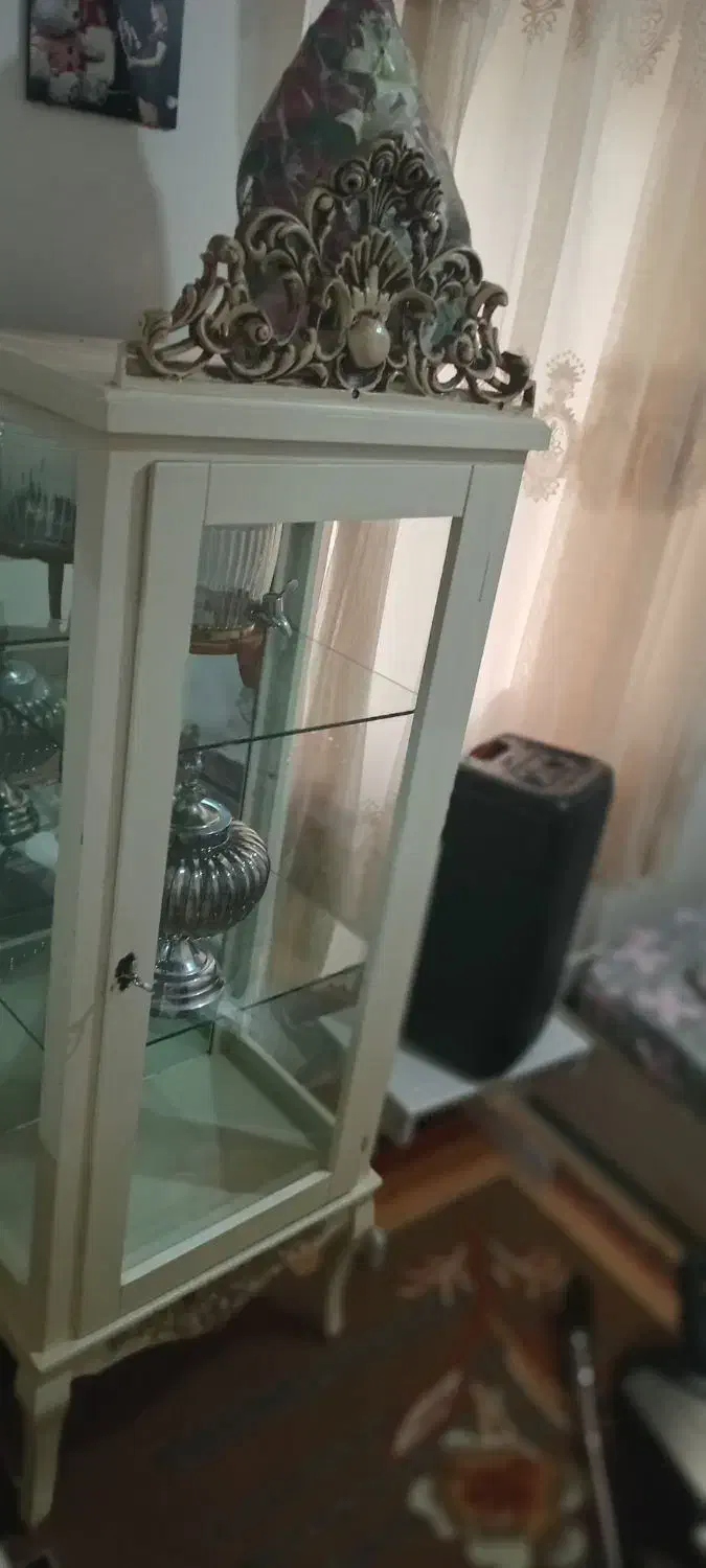 ویترین در حد نو سالمه چوب ام دی اف|بوفه، ویترین، کنسول|رشت, پل تالشان|دیوار