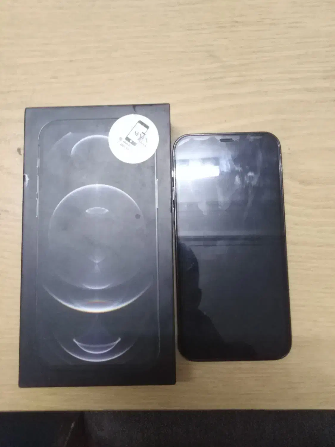 آیفون 12 بسیار تمیز|موبایل|شاهینشهر, نظامی|دیوار