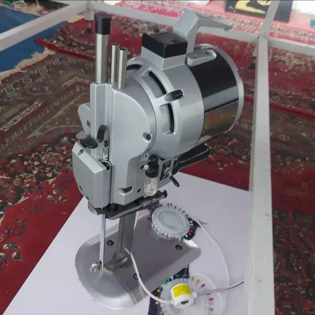 قیچی برقی ابتیما/عمود بر ۸/ موتور بزرگ|لوازم خیاطی و بافتنی|رشت, پاستوریزه|دیوار