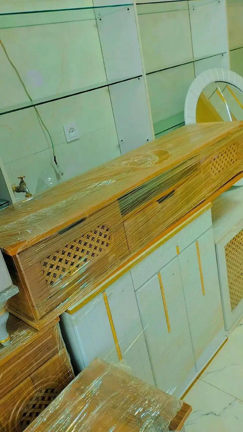 کافی بار  میز صندلی|مبلمان خانگی و میز عسلی|شهرضا, |دیوار